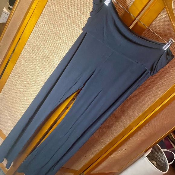 SKIMS SOFT FOLD OVER LOUNGE PANTS NWT - Picture 2 of 6